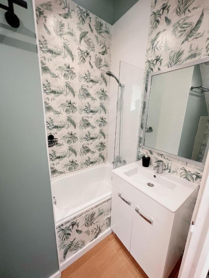 Appartement T2 Quartier Calme / Parking Gratuit Saint-Julien-les-Villas Εξωτερικό φωτογραφία